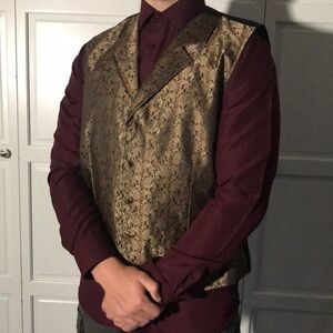 Scully XL Gold-Patterned Vest Close-Fitting